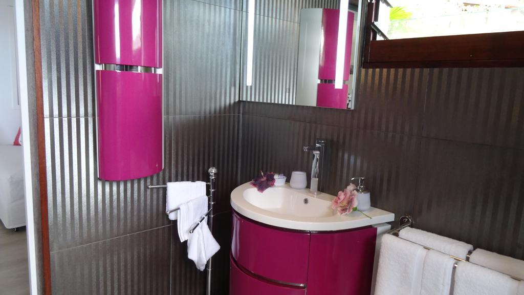 Fare Sunny Hotel Пунауиа Екстериор снимка