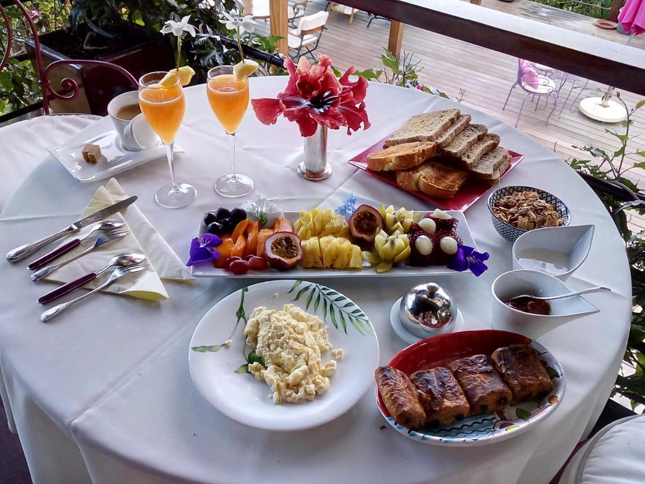 Fare Sunny Hotel Пунауиа Екстериор снимка